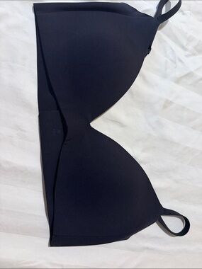 Black Seamless Bra -  Lululemon 32C Comfortable Everyday Support